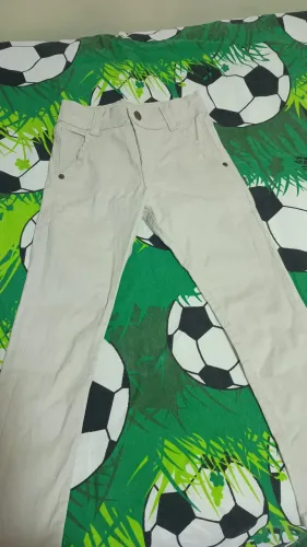 Calça sarja semi- nova infantil Tamanho 6
