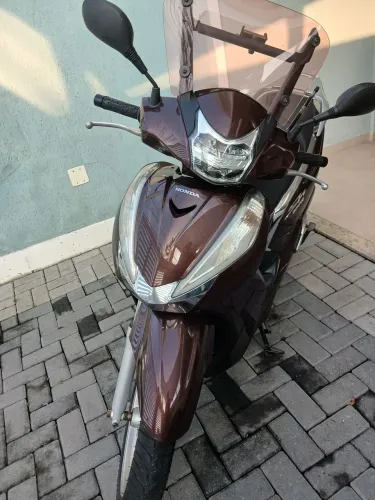 Sh 300i