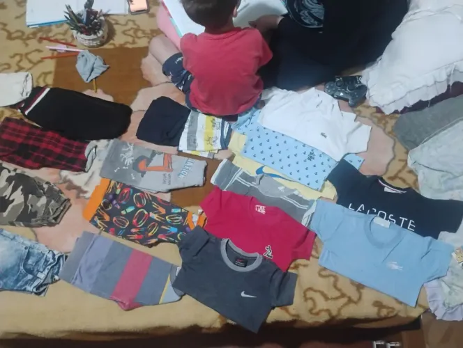 Lote roupas e calçados menino
