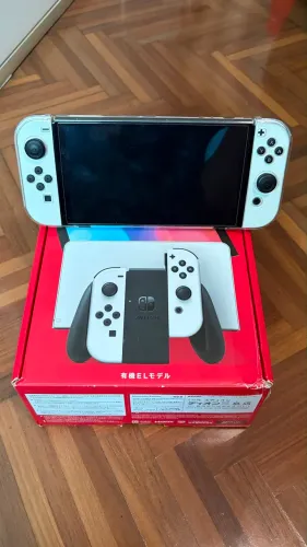 Videogame Nintendo Switch Oled 64GB Versão Branca