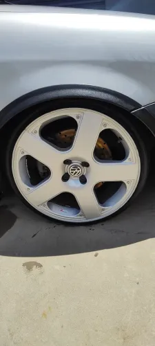 Roda Santq Mônica R18