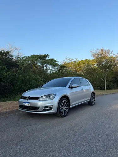 Volkswagen Golf Highline 1.4 TSI Total Flex Aut. 2017