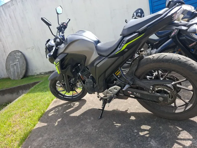 Moto nova pronta pra ter um novo dono (a)
