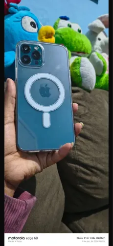 iPhone 12 Pro Max facial não pega bateria 100 dura umas sete horas eu vejo muito vídeo