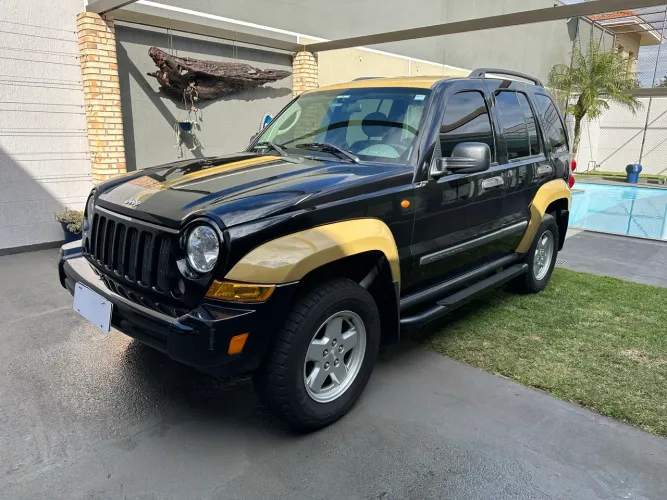 Jeep Cherokee Sport 3.7 4X4 V6 12V Aut. 2005