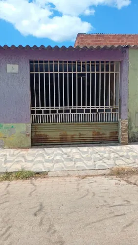 Vendo portão e janela de ferro
