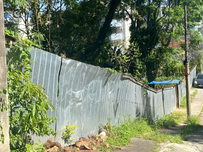 Imóvel para venda com 2144 metros quadrados em Córrego Grande - Florianópolis - SC
