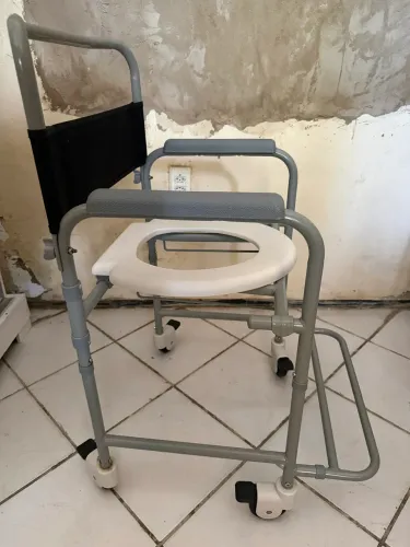 Cadeira de rodas | cadeira de banho e andador