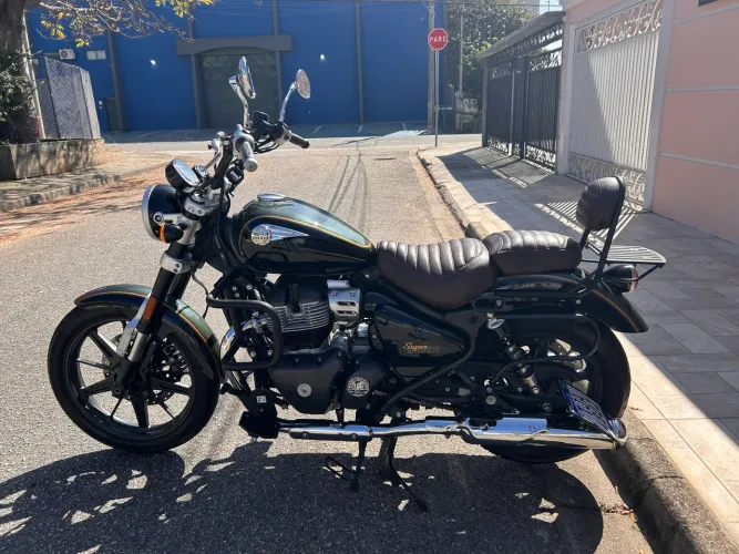 Royal Enfield Super Meteor 650 - Ano 25/25
