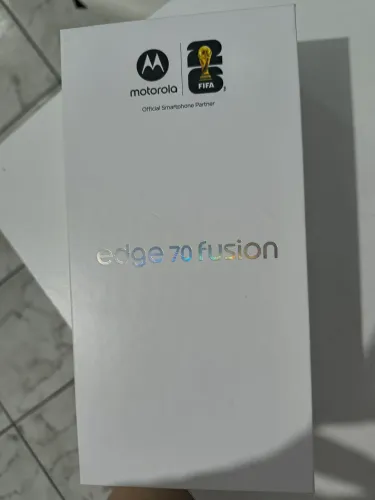 Vendo moto Edge 70 fusion lacrado 256 de armazenamento 