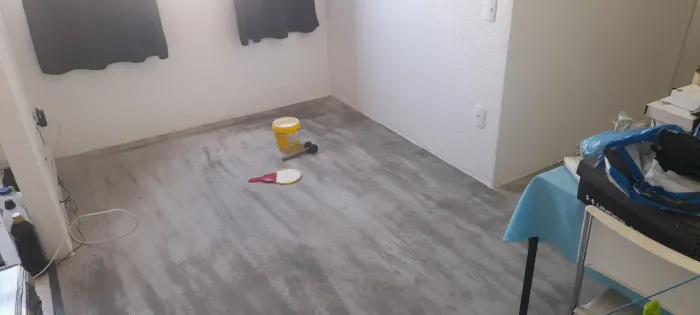 ? Instalação de Piso Vinílico com Qualidade e Acabamento Profissional!