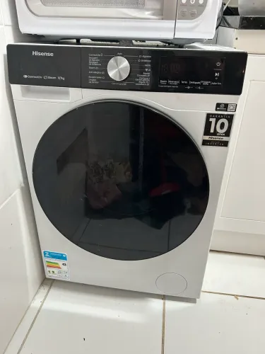Lava e seca hisense