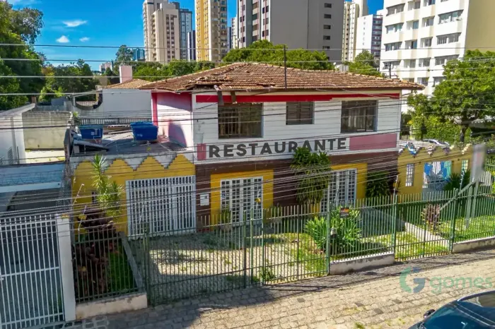 Terreno/Área à venda com 550,00m² no Cristo Rei