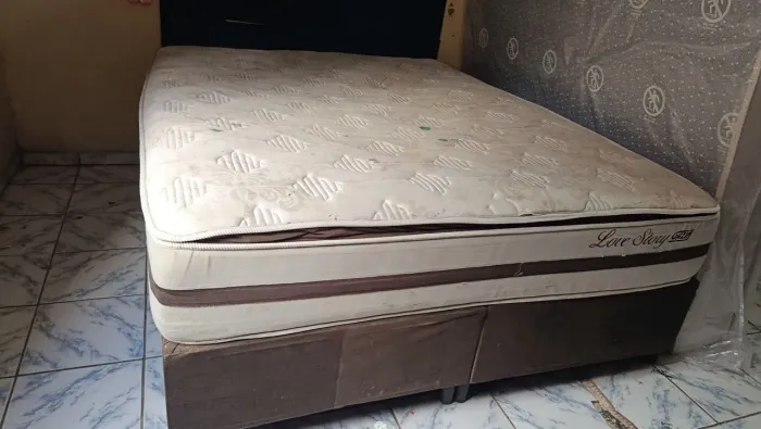 Cama QUEEN