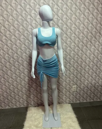 Manequim Feminino Corpo Inteiro com Base e braço Extra - Ótimo Estado