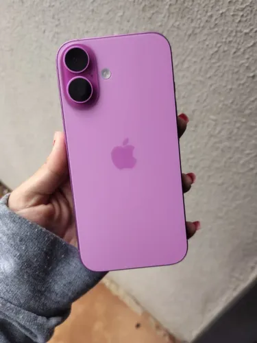 iPhone 16