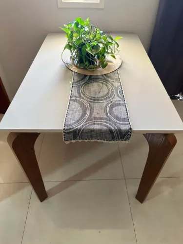 Mesa de jantar off-white