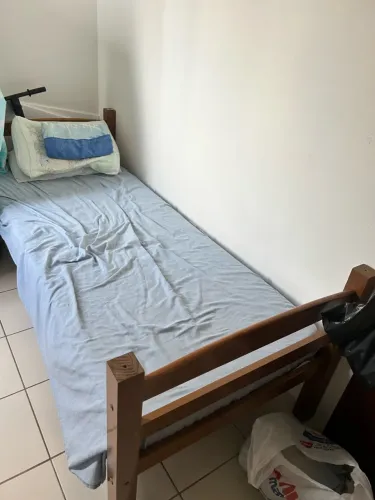 DUAS CAMAS A VENDA