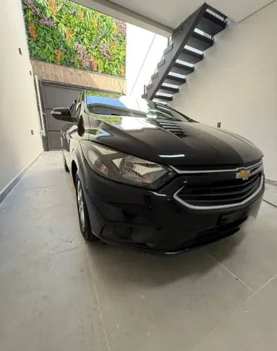 Chevrolet Onix Hatch LT 1.0 8V Flexpower 5P Mec. 2018
