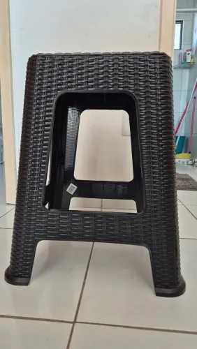 Banqueta Rattan preta