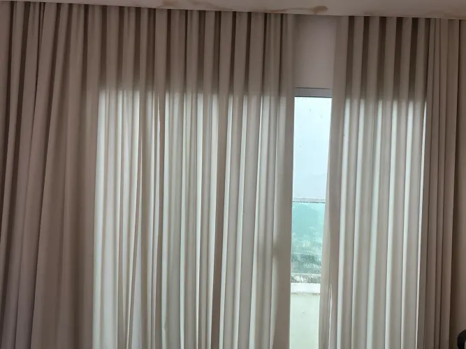 Cortinas trilho suíço
