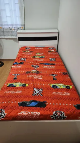 Cama de solteiro