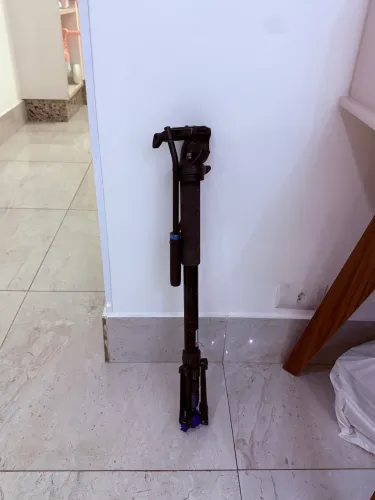 Monopé Benro S1 Usado