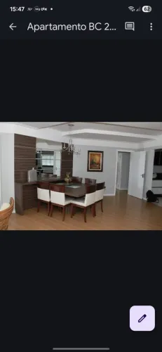 Mesa de Jantar Quadrada com 6 Cadeiras