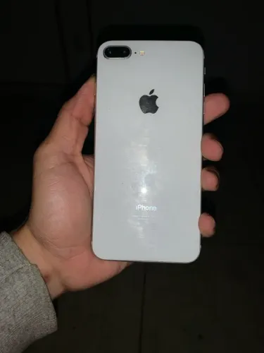 iPhone 8 Plus