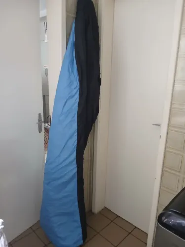 Sacos para dormir camping, em ótimo estado