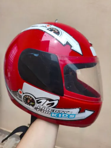 Capacete Liberty Four Kids Infantil