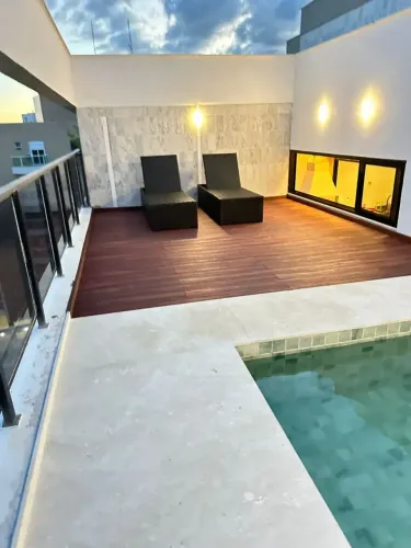 Cobertura para locaçao anual - 50 metros da praia de Riviera de São Lourenço.