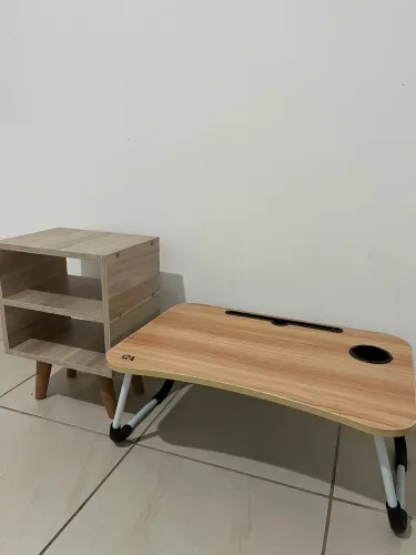Mesa de cabeceira e para notebook 