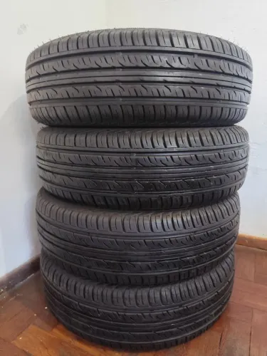 4 pneus Dunlop GranT 205/70/15 99% SeminovoS..