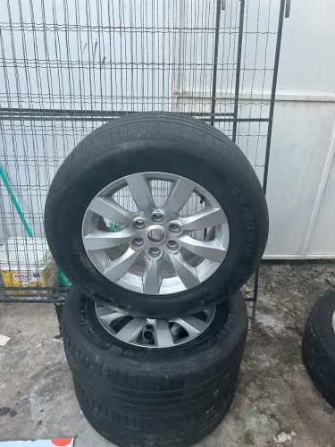 265/60  R18