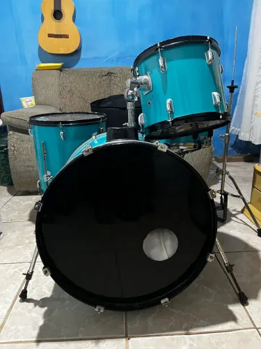 Bateria Acústica azul turquesa