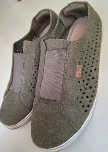 Tenis slip ana capri