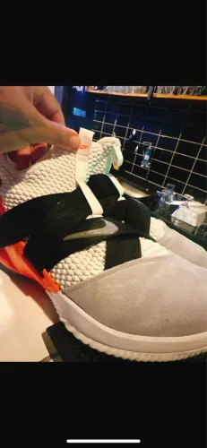 Tênis Lebron James 