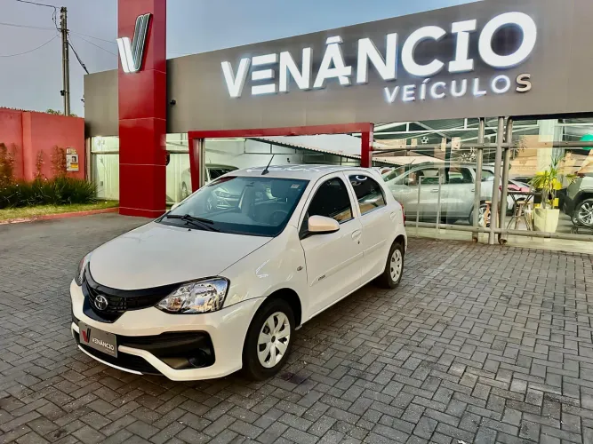 Toyota Etios X 1.3 Flex 16V 5P Mec. 2018