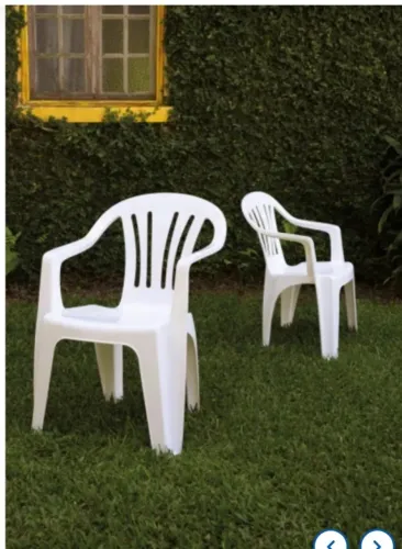 Poltronas Plásticas