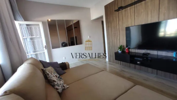 Casa á venda com 04 quartos, 03 banheiros, 04 vagas de garagem , 270 m² - Bairro: Providên