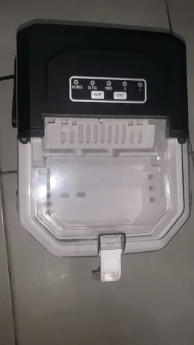 Máquina De Gelo/ 12 Quilos