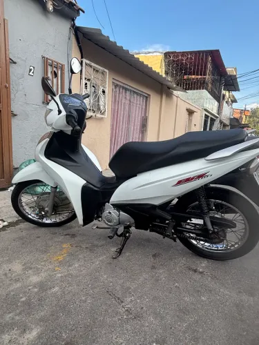 VENDO HONDA BIZ 110i 13.500,00