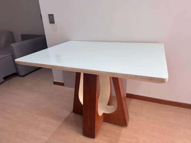 MESA DE MADEIRA maciça com tampo de vidro 