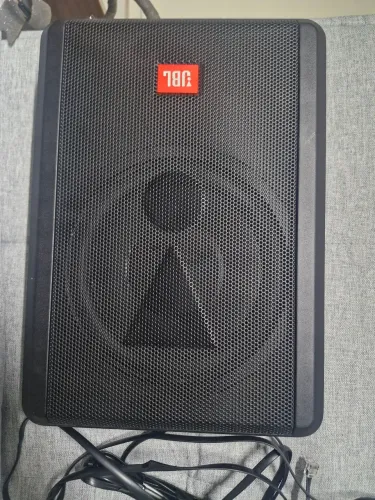 JBL amplificada- seminova