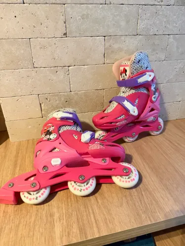 Patins Minnie
