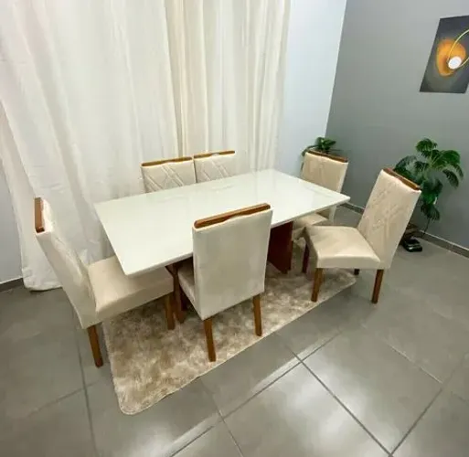 Mesa Isis c 6 cadeiras madeira 