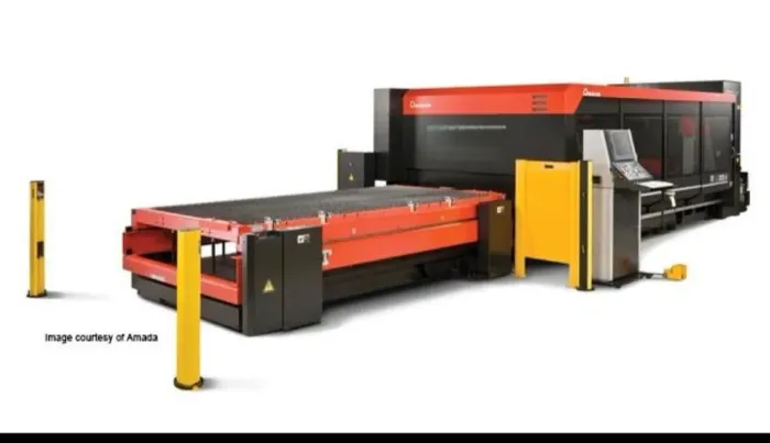 Máquina laser 3000W co2 aço AMADA