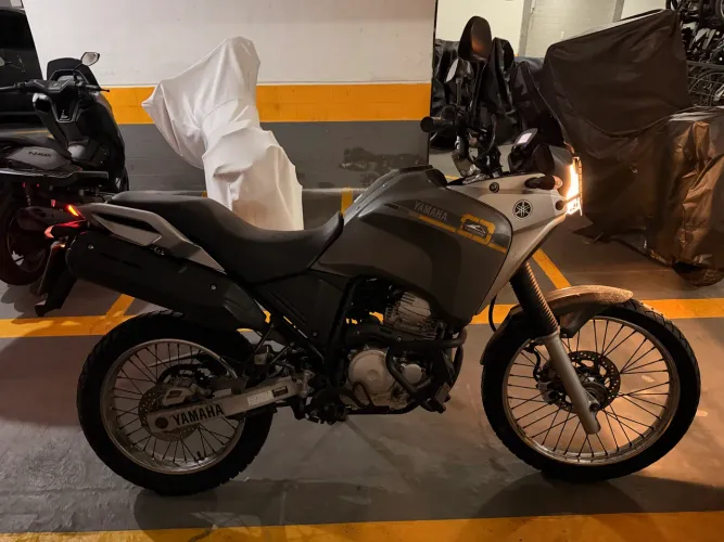 Yamaha Tenere 250 em excelente estado