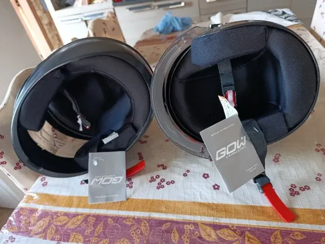 Capacetes novos